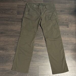 NWOT 5.11 Tactical Women’s 12 Long Olive Tactical Cargo Pants